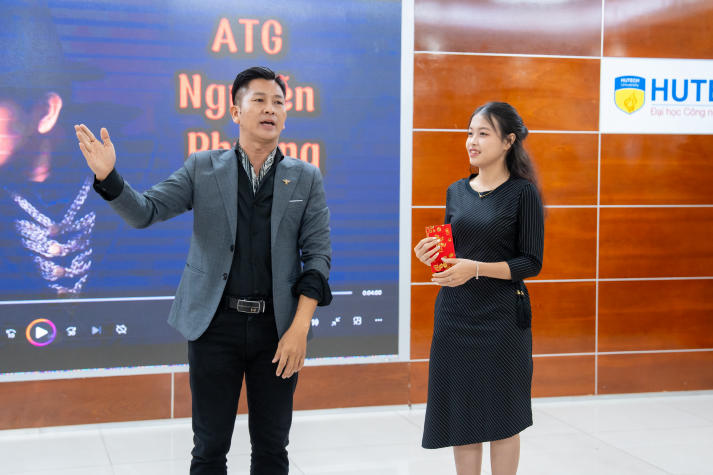 [Video] Kỹ năng lắng nghe và quản trị cảm xúc: Chìa khoá thành công cho sinh viên HUTECH 28