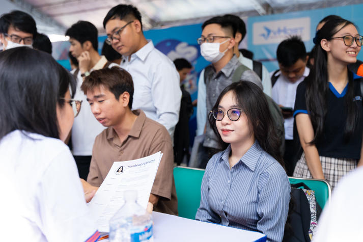 [Video] [Hướng nghiệp 2026] Sinh viên Công nghệ thông tin HUTECH: bản lĩnh từ giảng đường đến sân chơi công nghệ 39