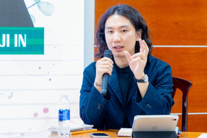 Sinh viên Khoa Hàn Quốc học HUTECH giao lưu cùng nhà thơ Choi Ji In 29