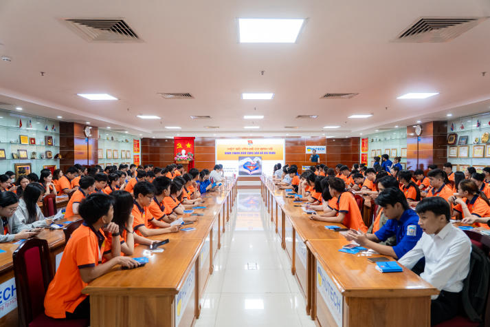 HUTECH khai giảng Lớp phát triển Đoàn viên, bồi dưỡng lý tưởng cho thế hệ trẻ 13
