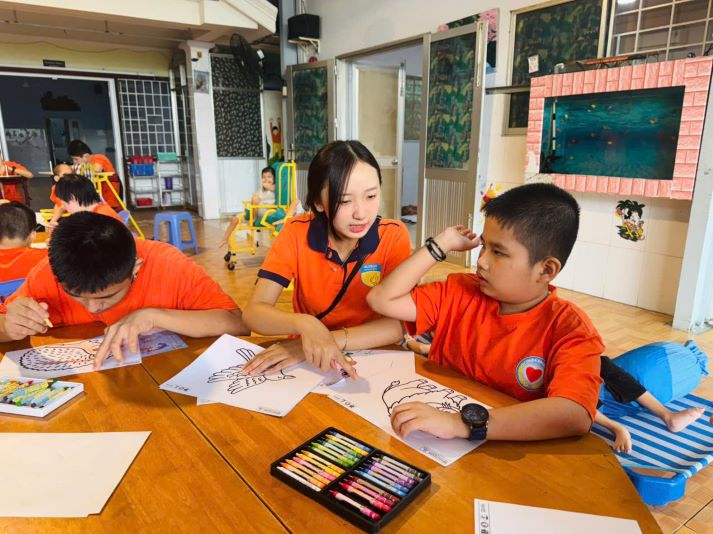 Trao yêu thương, nhận nụ cười tại Mái ấm Thiên Phước cùng sinh viên Khoa Trung Quốc học 24