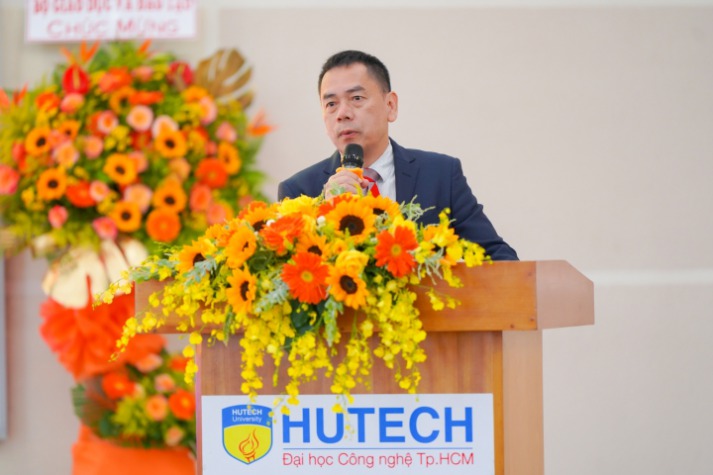 [Video] HUTECH long trọng tổ chức Lễ kỷ niệm 41 năm Ngày Nhà giáo Việt Nam 30