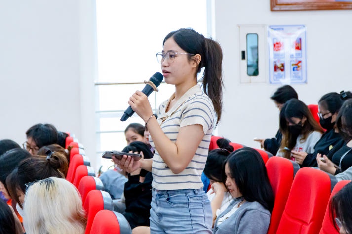 Sinh viên Quan hệ công chúng HUTECH giao lưu cùng chuyên gia về câu chuyện PR 60