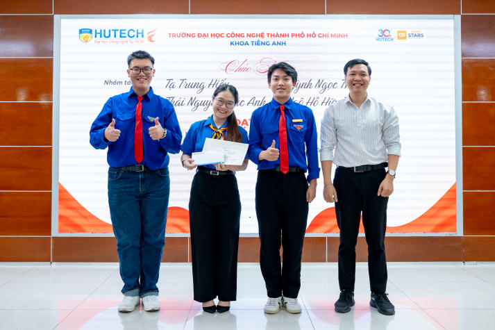 Hội nghị Tổng kết Khoa Tiếng Anh: Nỗ lực - Thành tích - Khát vọng mới 57