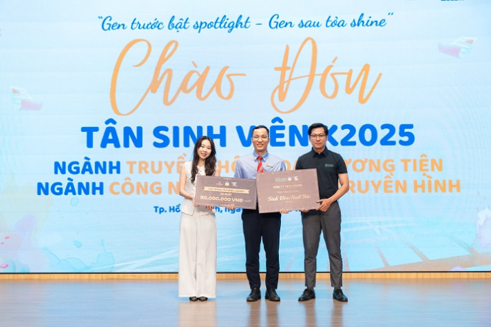 Đạo diễn Phạm Thiên Ân truyền cảm hứng tại lễ chào đón tân binh Truyền thông - Điện ảnh 61