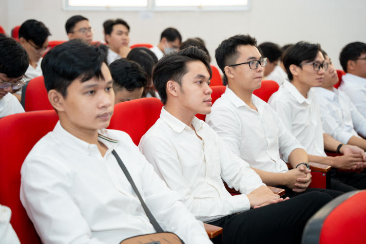 HUTECH sẽ đăng cai vòng Bán kết Giải thưởng Euréka 2025 lĩnh vực Kỹ thuật - Công nghệ 12