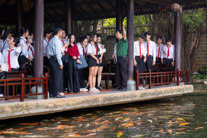 [Video] Sinh viên Quản trị Du lịch - Nhà hàng - Khách sạn khám phá resort chuẩn 4 sao - Phương Nam 13