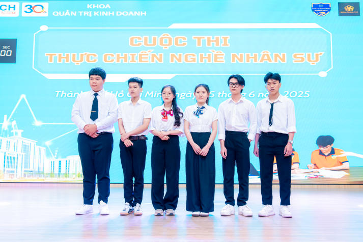 Chung kết “Thực chiến nghề nhân sự” 2025: Sân chơi thực học - thực làm cho sinh viên HUTECH 72
