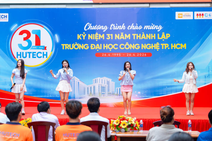 [Ảnh] Sân khấu tuổi trẻ rực sáng tại Liên hoan CLB - Đội - Nhóm “Tự hào sinh viên HUTECH” 24
