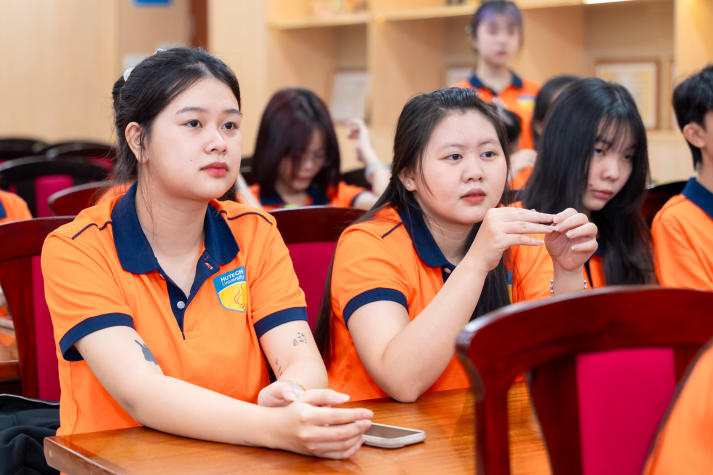 Sinh viên Công nghệ thẩm mỹ “chạm ngõ” nghề làm đẹp chuyên nghiệp, mở lối tương lai đầy triển vọng 59