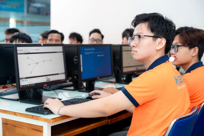 [Hướng nghiệp 2026] Ngành Khoa học máy tính: Lựa chọn lý tưởng cho bạn trẻ thích tư duy và đam mê sáng tạo công nghệ 28