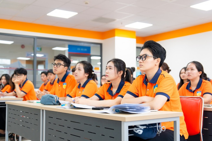 [Hướng nghiệp 2026] Fintech lên ngôi khi dịch vụ tài chính số phát triển mạnh mẽ 24