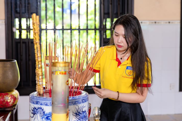 Doanh nhân, cựu sinh viên HUTECH trao yêu thương đến 55 em nhỏ tại Mái ấm An Lạc 99