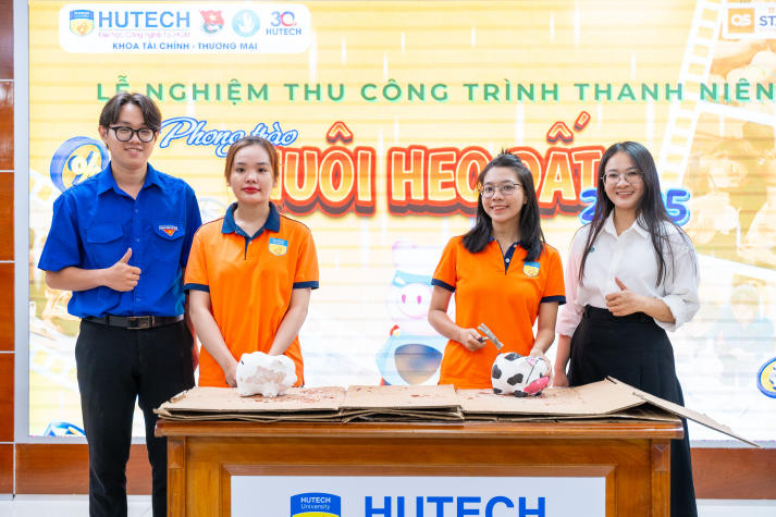 Khoa Tài chính - Thương mại "thu hoạch" heo đất, thu về hơn 11 triệu đồng cho các chiến dịch tình nguyện 71