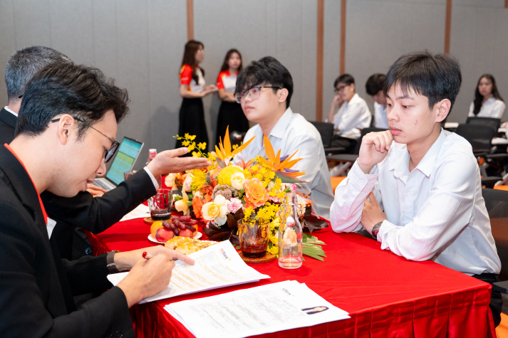 [Video] Phỏng vấn thực tập tại HDBank, sinh viên Khoa Tài chính - Thương mại sẵn sàng cho hành trình Future Banker 47