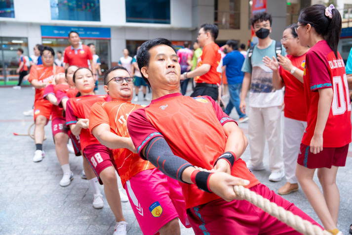 [Video] Hội thao Cán bộ - Giảng viên - Nhân viên HUTECH 2025: Trở lại rực lửa, bùng nổ đam mê thể thao 43