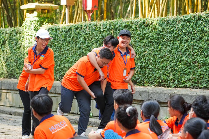 Sinh viên Viện Khoa học Ứng dụng HUTECH “bung xoã” sức trẻ qua hội trại “Sức trẻ Khoa học Ứng dụng” 68