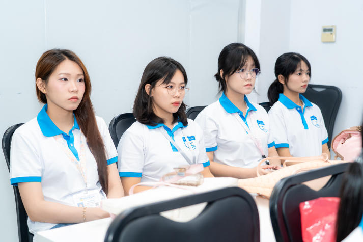 HUTECH PharmaCom Tour: Trải nghiệm thực tế - Bước đệm nghề nghiệp cho sinh viên ngành Dược 34