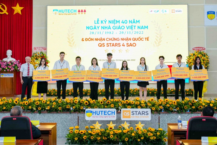 HUTECH long trọng đón nhận chứng nhận QS Stars 4 Sao trong Lễ  kỷ niệm 40 năm Ngày Nhà giáo Việt Nam 20/11 234