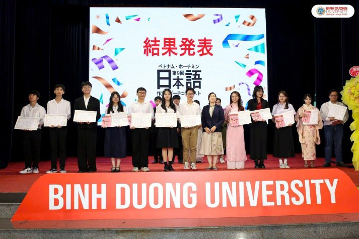 Hai nữ sinh HUTECH ghi dấu ấn tại Cuộc thi Hùng biện tiếng Nhật khu vực phía Nam 64