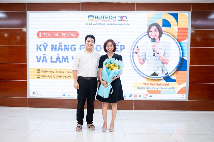 Sinh viên Khoa Marketing - Kinh doanh quốc tế tự tin hơn qua hoạt động trải nghiệm 9