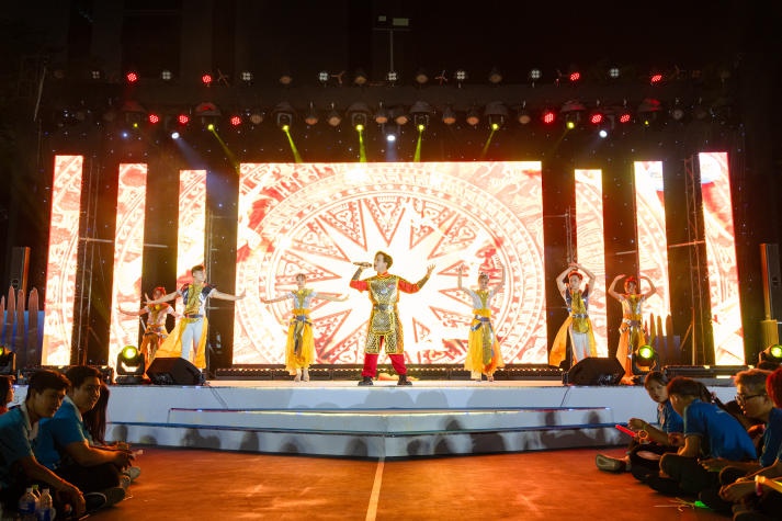 Trải nghiệm học theo kiểu “độc lạ” cùng sinh viên HUTECH tại loạt sân chơi “cực chất” 122