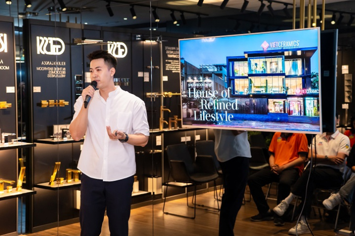 Sinh viên Kiến trúc - Nội thất trải nghiệm không gian vật liệu đẳng cấp tại Vietceramics 9