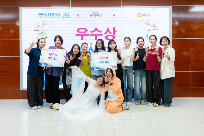 Từ trang sách đến sân khấu: Khám phá văn học xứ sở kim chi cùng sinh viên Khoa Hàn Quốc học 84