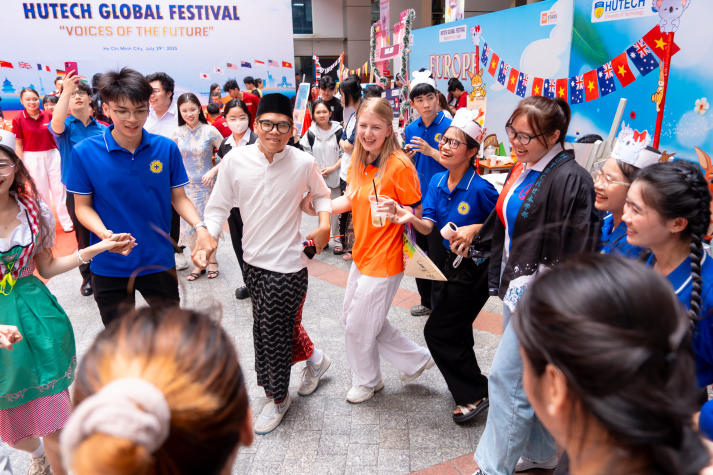 HUTECH-ers "bỏ túi" kỹ năng từ môi trường đa văn hóa 125
