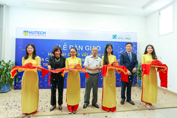 HUTECH ký kết hợp tác và nhận thiết bị tài trợ từ Công ty Zeng Hsing Industrial 133