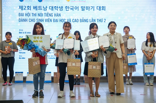Sinh viên HUTECH giành giải Ba tại Đại hội thi nói tiếng Hàn dành cho sinh viên ĐH - CĐ 2019 115