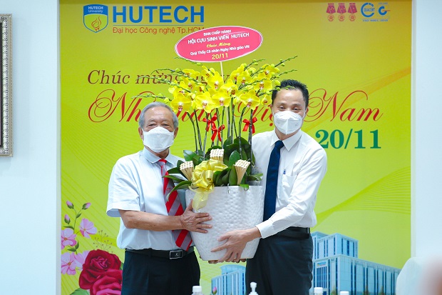 Hội Cựu Sinh viên HUTECH chúc mừng Nhà trường nhân ngày Nhà giáo Việt Nam 20/11 47