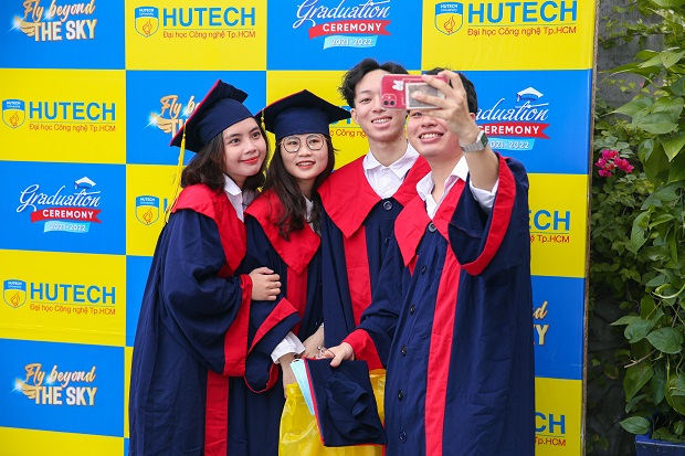 HUTECH sẽ tổ chức Lễ tốt nghiệp đợt Tháng 3/2022 vào các ngày 19 và 26/3 28