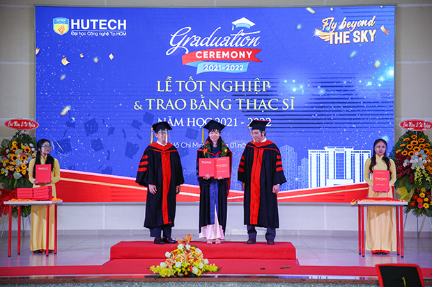 HUTECH trao bằng tốt nghiệp cho các Tiến sĩ, Thạc sĩ, Kỹ sư và Cử nhân 120
