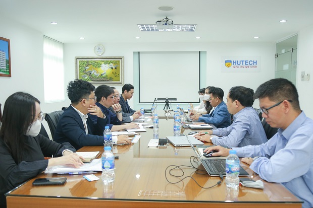 Khoa Tài chính - Thương mại trao đổi hợp tác cùng Hiệp hội Thương mại điện tử Việt Nam 49