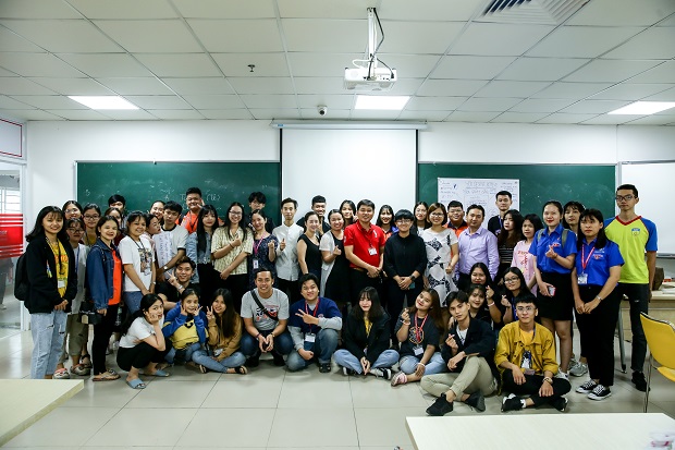Sinh viên HUTECH tìm hiểu cách phát triển nghề nghiệp với “Bệ phóng Việt Nam Digital 4.0” 64