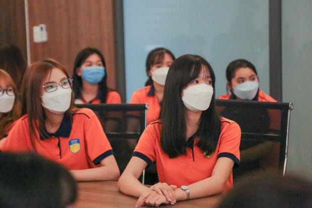 Sinh viên HUTECH tích lũy nhiều kinh nghiệm lý thú từ buổi tham quan thực tế tại Cty Jinyu Tire 53