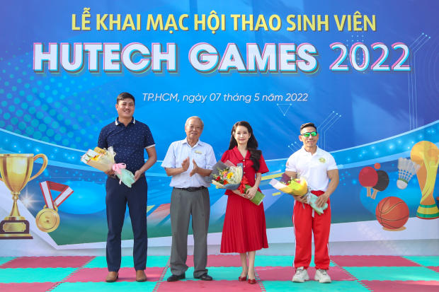 Đuốc HUTECH Games 2022 rực sáng, thắp lên ngọn lửa của sức trẻ giàu trí tuệ và thể lực 55