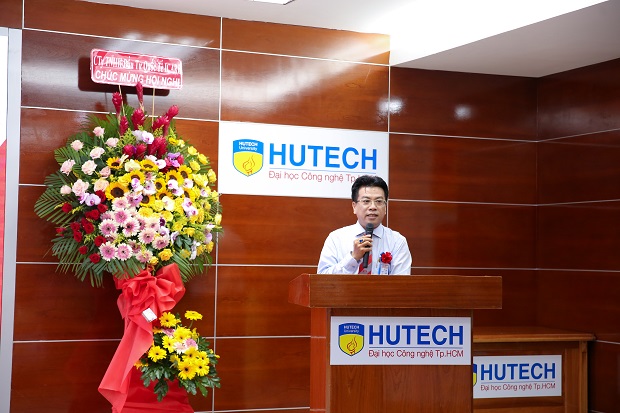 HUTECH chính thức ký MOU với Hiệp hội Thương mại điện tử Việt Nam & tổ chức Hội thảo khoa học về triển vọng nghề nghiệp ngành Thương mại điện tử 112