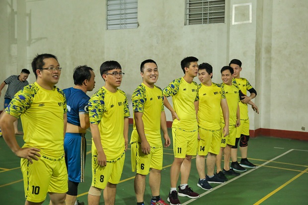 Raising the Men’s Volleyball Championship Cup, the Office of Academic Services and Testing closes the season with a resonating success 18