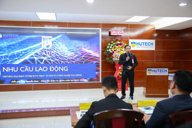 HUTECH chính thức ký MOU với Hiệp hội Thương mại điện tử Việt Nam & tổ chức Hội thảo khoa học về triển vọng nghề nghiệp ngành Thương mại điện tử 178