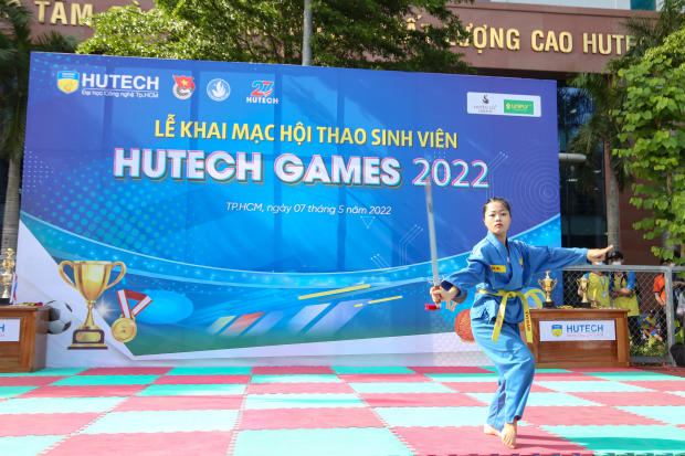 Đuốc HUTECH Games 2022 rực sáng, thắp lên ngọn lửa của sức trẻ giàu trí tuệ và thể lực 223
