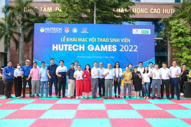 Đuốc HUTECH Games 2022 rực sáng, thắp lên ngọn lửa của sức trẻ giàu trí tuệ và thể lực 241