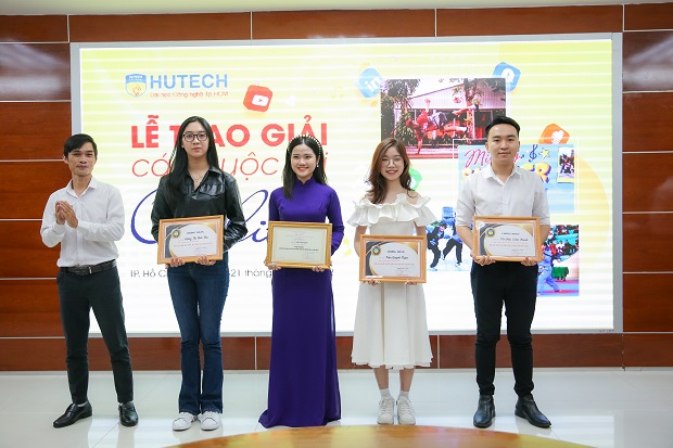 Vinh danh sinh viên giành giải trong loạt sân chơi văn nghệ, thể thao trực tuyến 68