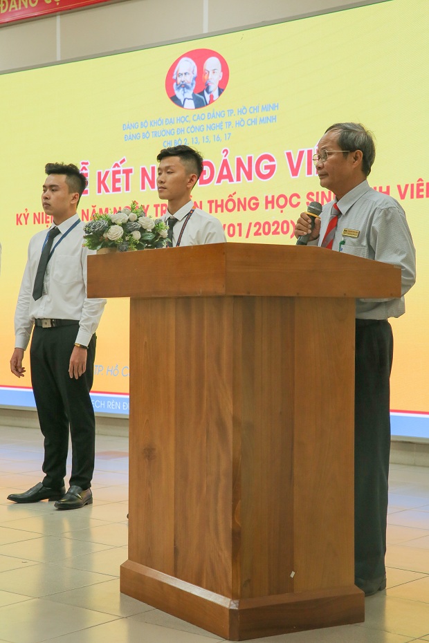 HUTECH kết nạp Đảng viên mới dịp Kỷ niệm 70 năm Ngày Truyền thống Sinh viên, Học sinh 40