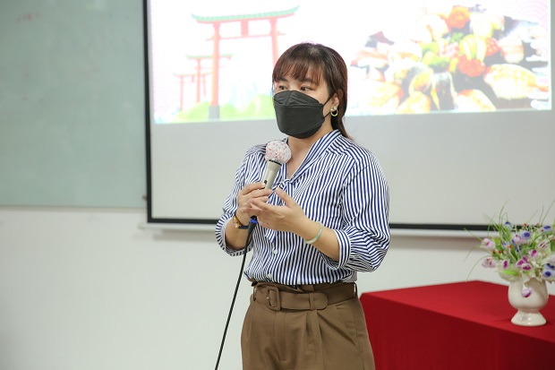 Sinh viên Khoa Nhật Bản học HUTECH "trổ tài" đầu bếp sushi với nhiều thành quả hấp dẫn 28