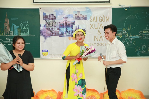 Tìm về một thoáng “Sài Gòn xưa và nay” cùng sinh viên HUTECH 62
