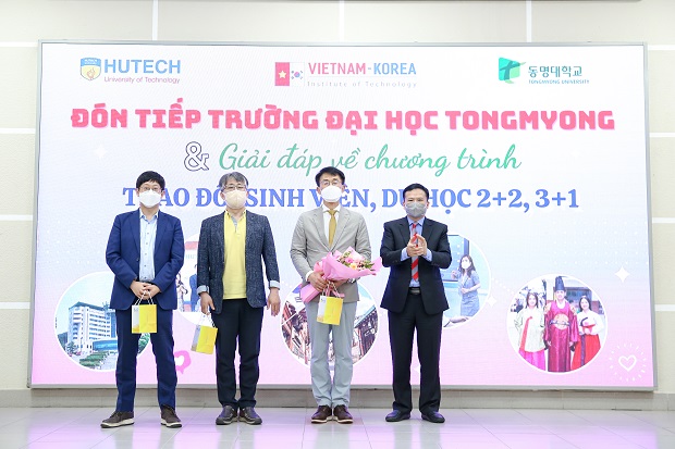 ĐH Tongmyong (Hàn Quốc) gặp gỡ sinh viên HUTECH và chia sẻ về chương trình Trao đổi sinh viên, Du học 32
