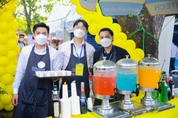 “Check in” Cần Thơ, HUTECH mang đến học sinh miền Tây nhiều thông tin tuyển sinh 2022 mới nhất 137