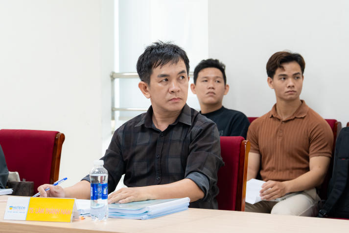 Nhiều đề xuất giá trị về phương pháp giảng dạy tại buổi bảo vệ luận văn/ đề án thạc sĩ ngành Ngôn ngữ Anh 57